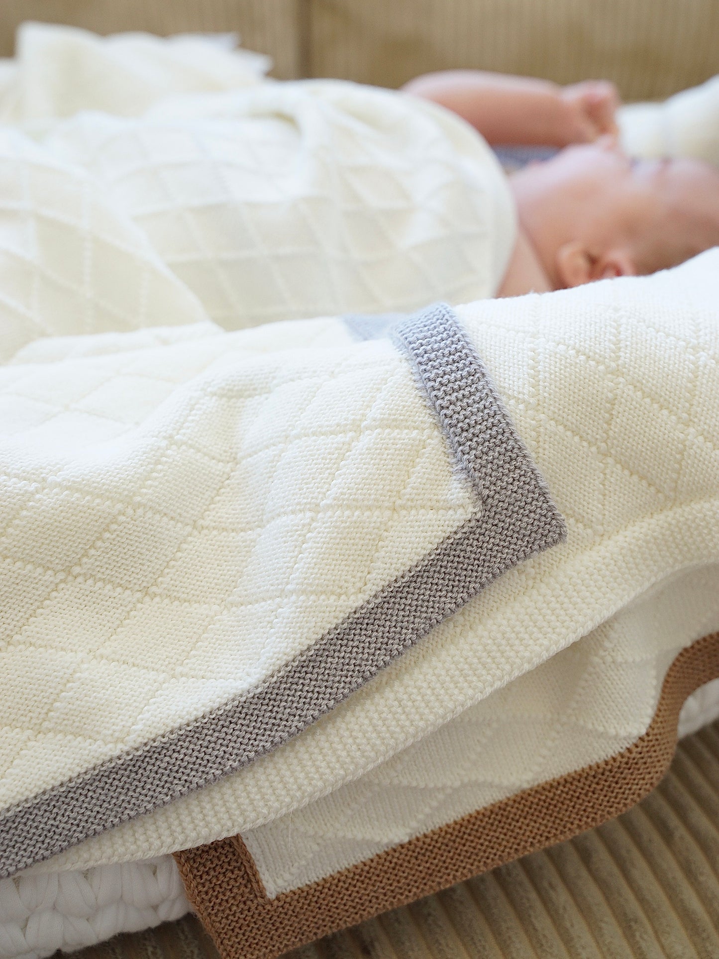 Gittermuster Babydecke