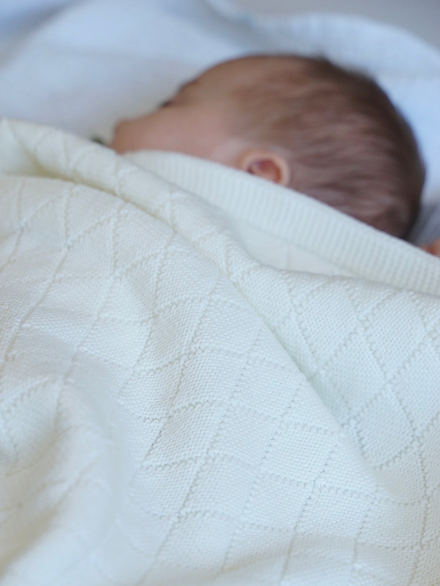 Gittermuster Babydecke